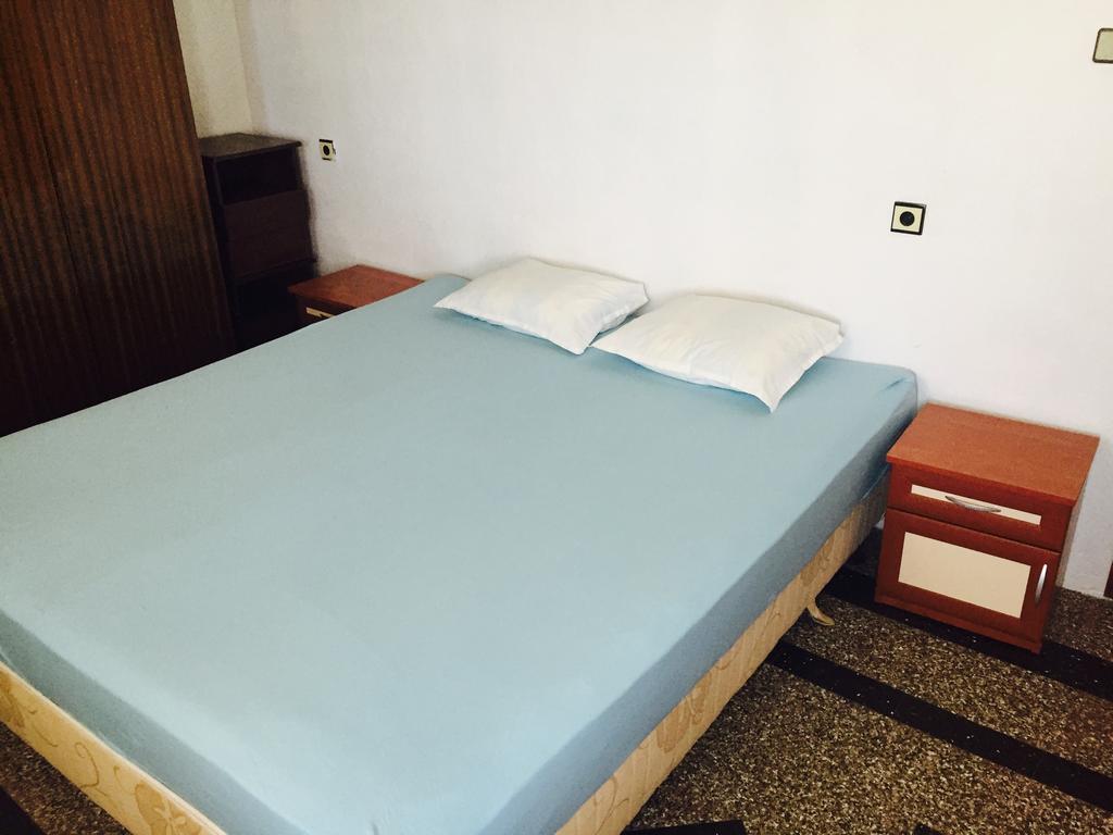 Petrovi Guest House Obzor Værelse billede
