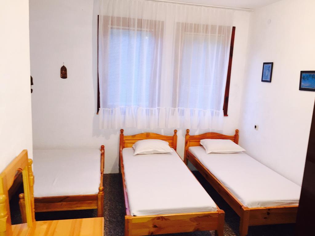 Petrovi Guest House Obzor Værelse billede